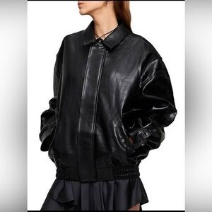 Women’s Levi’s Blouson Faux-Leather Bomber Jacket in Black -XL. NWT